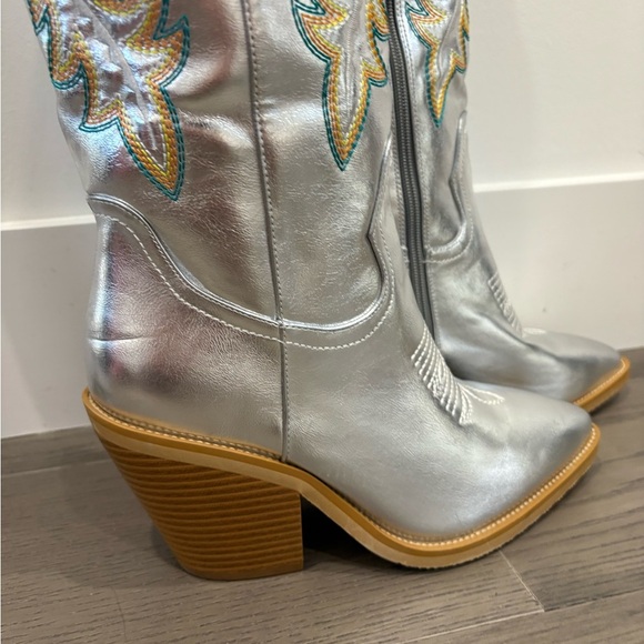 Metallic Western Knee High Cowgirl Boots Silver with Embroidery Women Size 7 & 6 - Picture 5 of 14